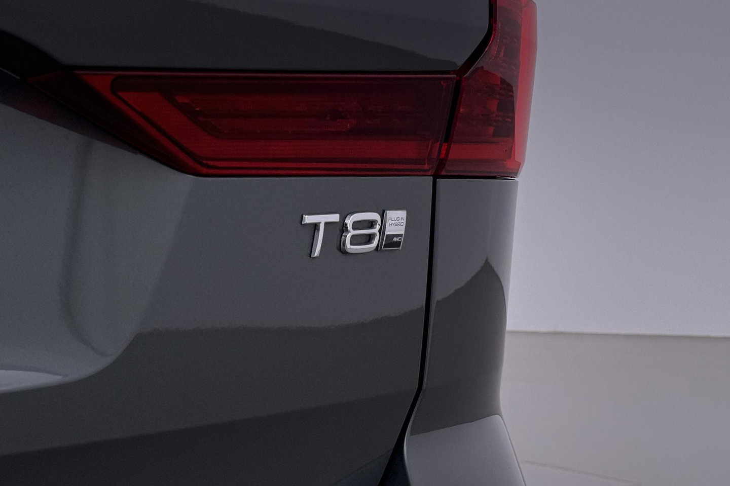 Volvo XC60 T8 Plug-in hybrid Plus Dark | FACELIFT | ACC | Panoramadak | Head-Up | Harman/Kardon | 360° Camera | BLIS