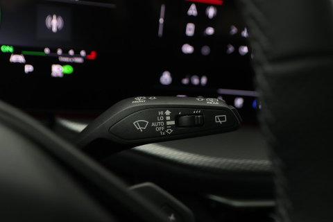 Audi Q5 2.0 TFSI Quattro S edition Competition | 21 Inch | Trekhaak | Panoramadak | Stoelventilatie