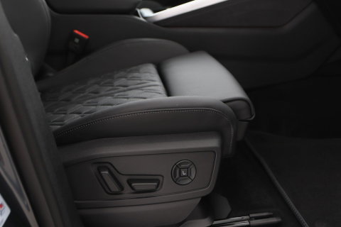 Audi Q5 2.0 TFSI Quattro S edition Competition | 21 Inch | Trekhaak | Panoramadak | Stoelventilatie