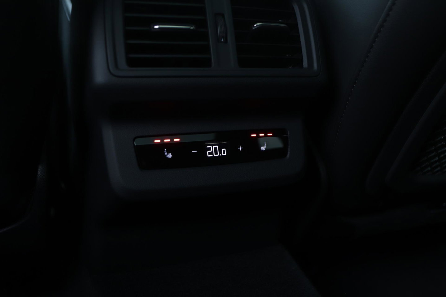Audi Q5 2.0 TFSI Quattro S edition Competition | 21 Inch | Trekhaak | Panoramadak | Stoelventilatie