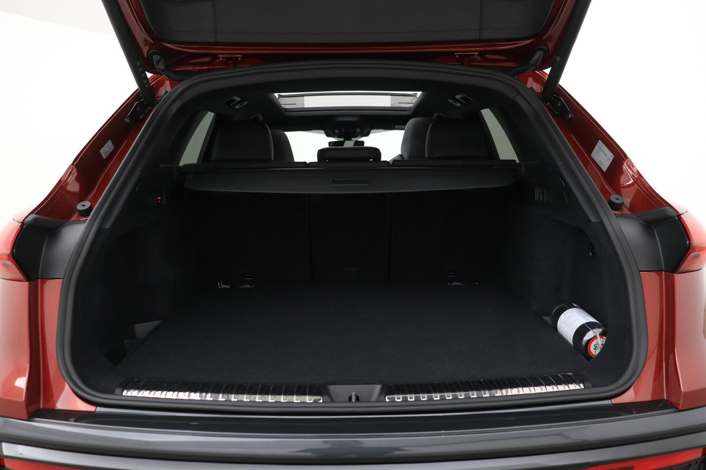 Audi Q5 2.0 TFSI Quattro S edition Competition | 21 Inch | Trekhaak | Panoramadak | Stoelventilatie