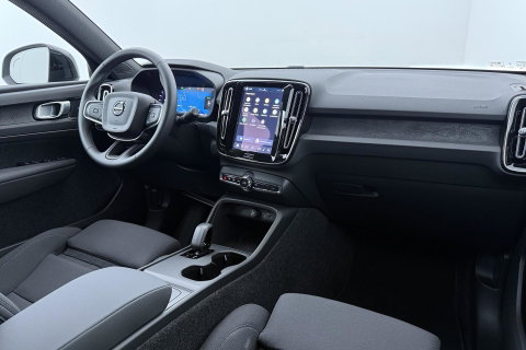 Volvo EX40 Single Motor Extended Range Plus 82 kWh | ACC | Harman/Kardon | 360° Camera | BLIS | Stoel+Stuurverwarming | 19 Inch