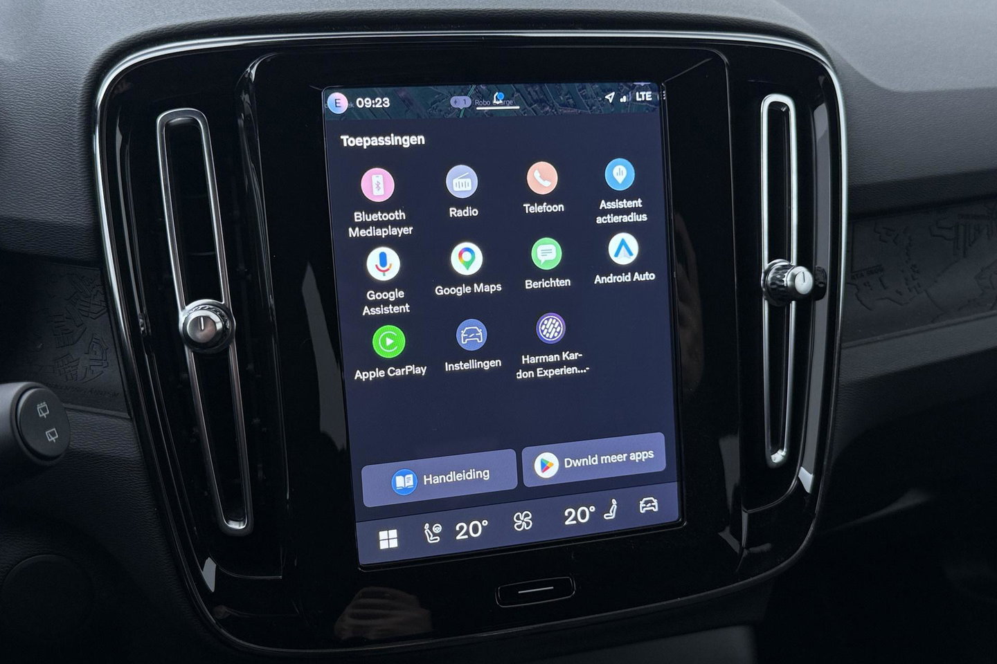 Volvo EX40 Single Motor Extended Range Plus 82 kWh | ACC | Harman/Kardon | 360° Camera | BLIS | Stoel+Stuurverwarming | 19 Inch