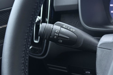 Volvo EX40 Single Motor Extended Range Plus 82 kWh | ACC | Harman/Kardon | 360° Camera | BLIS | Stoel+Stuurverwarming | 19 Inch