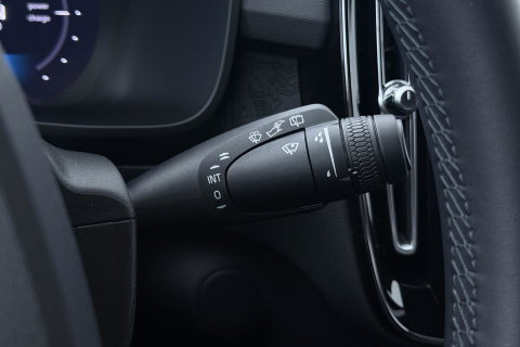 Volvo EX40 Single Motor Extended Range Plus 82 kWh | ACC | Harman/Kardon | 360° Camera | BLIS | Stoel+Stuurverwarming | 19 Inch