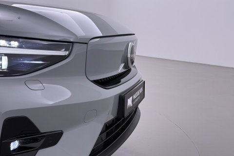 Volvo EX40 Single Motor Extended Range Plus 82 kWh | ACC | Harman/Kardon | 360° Camera | BLIS | Stoel+Stuurverwarming | 19 Inch
