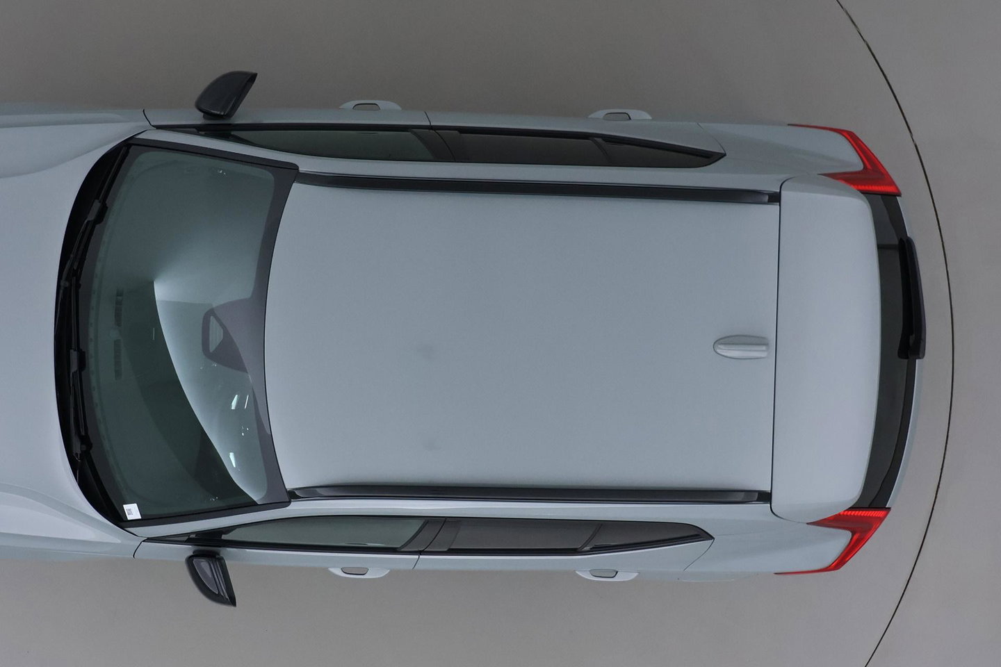 Volvo EX40 Single Motor Extended Range Plus 82 kWh | ACC | Harman/Kardon | 360° Camera | BLIS | Stoel+Stuurverwarming | 19 Inch