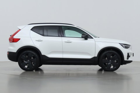 Volvo EX40 Extended Range Plus Black Edition 82 kWh | ACC | Harman/Kardon | 360° Camera | Stoel+Stuurverwarming | BLIS | 20 Inch