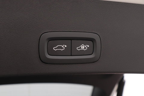 Volvo EX40 Extended Range Plus Black Edition 82 kWh | ACC | Harman/Kardon | 360° Camera | Stoel+Stuurverwarming | BLIS | 20 Inch