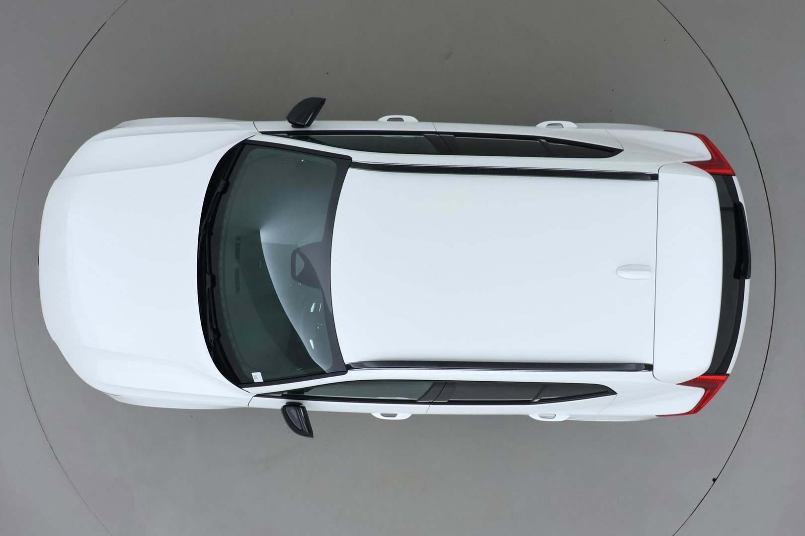 Volvo EX40 Extended Range Plus Black Edition 82 kWh | ACC | Harman/Kardon | 360° Camera | Stoel+Stuurverwarming | BLIS | 20 Inch