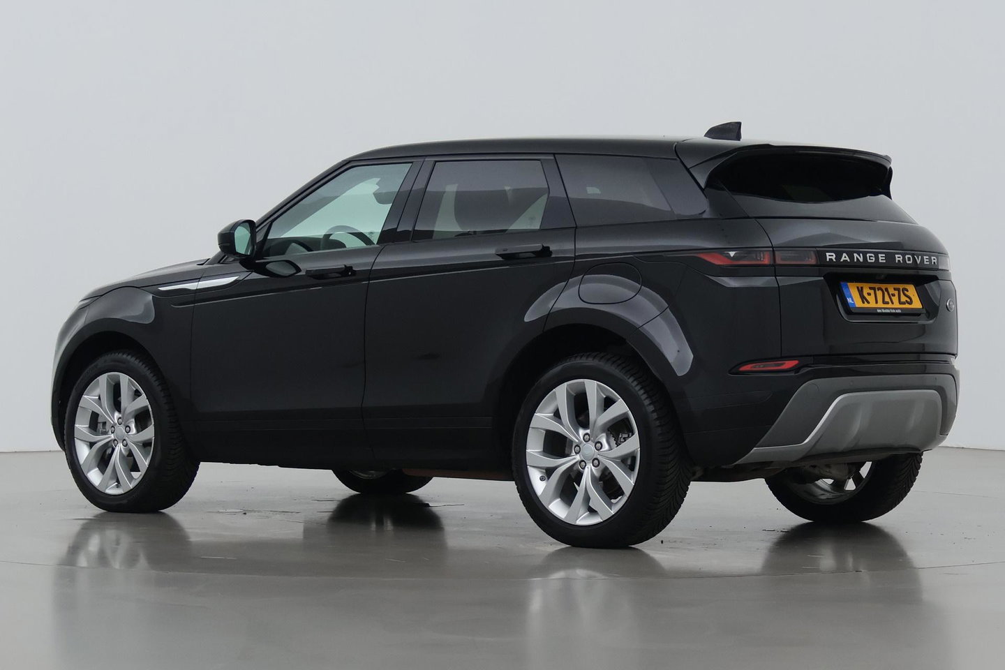 Land Rover Range Rover Evoque 1.5 P300e AWD R-Dynamic SE | Stoel+Stuurverwarming | Camera | 20 Inch | Getint Glas | Keyless