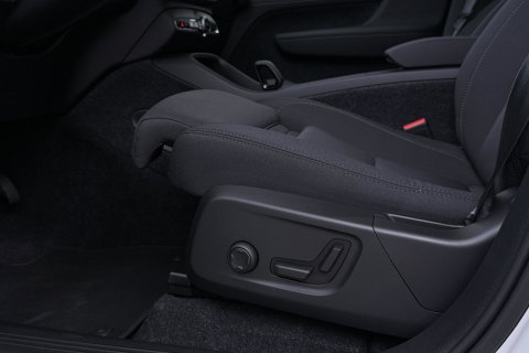 Volvo EX40 Single Motor Extended Range Plus Black Ed. 82 kWh | ACC | Panoramadak | 360° Camera | Harman/Kardon | BLIS | 20 Inch