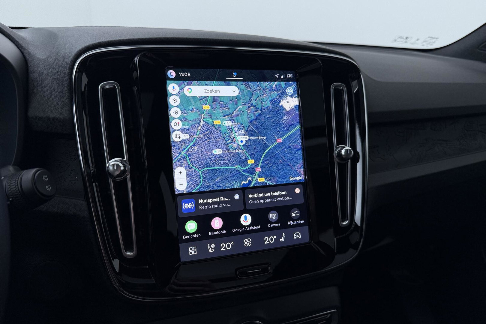 Volvo EX40 Single Motor Extended Range Plus Black Ed. 82 kWh | ACC | Panoramadak | 360° Camera | Harman/Kardon | BLIS | 20 Inch