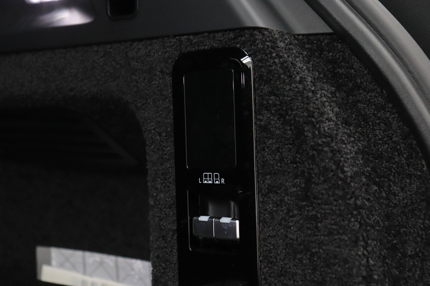 Land Rover Range Rover 3.0 P460e HSE PHEV | Meridian Surround | ClearSight | Trekhaak | Luchtvering | Panoramadak