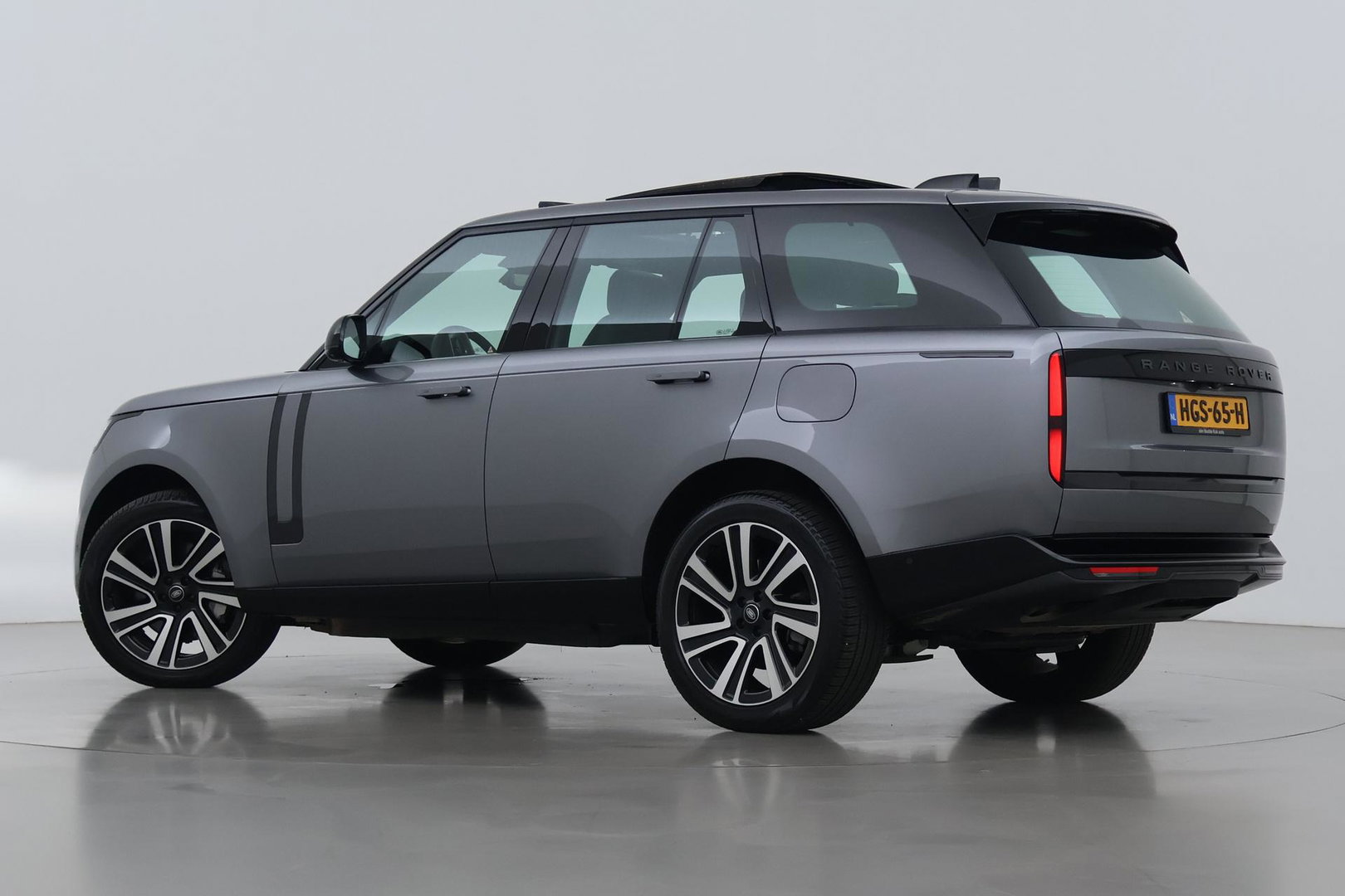 Land Rover Range Rover 3.0 P460e HSE PHEV | Meridian Surround | ClearSight | Trekhaak | Luchtvering | Panoramadak