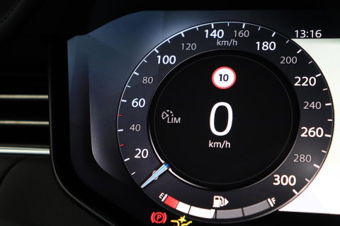 Land Rover Range Rover 3.0 P460e HSE PHEV | Meridian Surround | ClearSight | Trekhaak | Luchtvering | Panoramadak