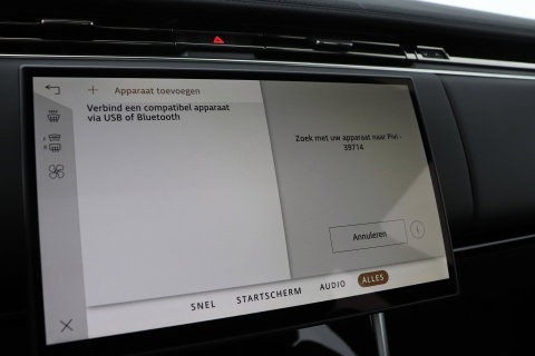 Land Rover Range Rover 3.0 P460e HSE PHEV | Meridian Surround | ClearSight | Trekhaak | Luchtvering | Panoramadak