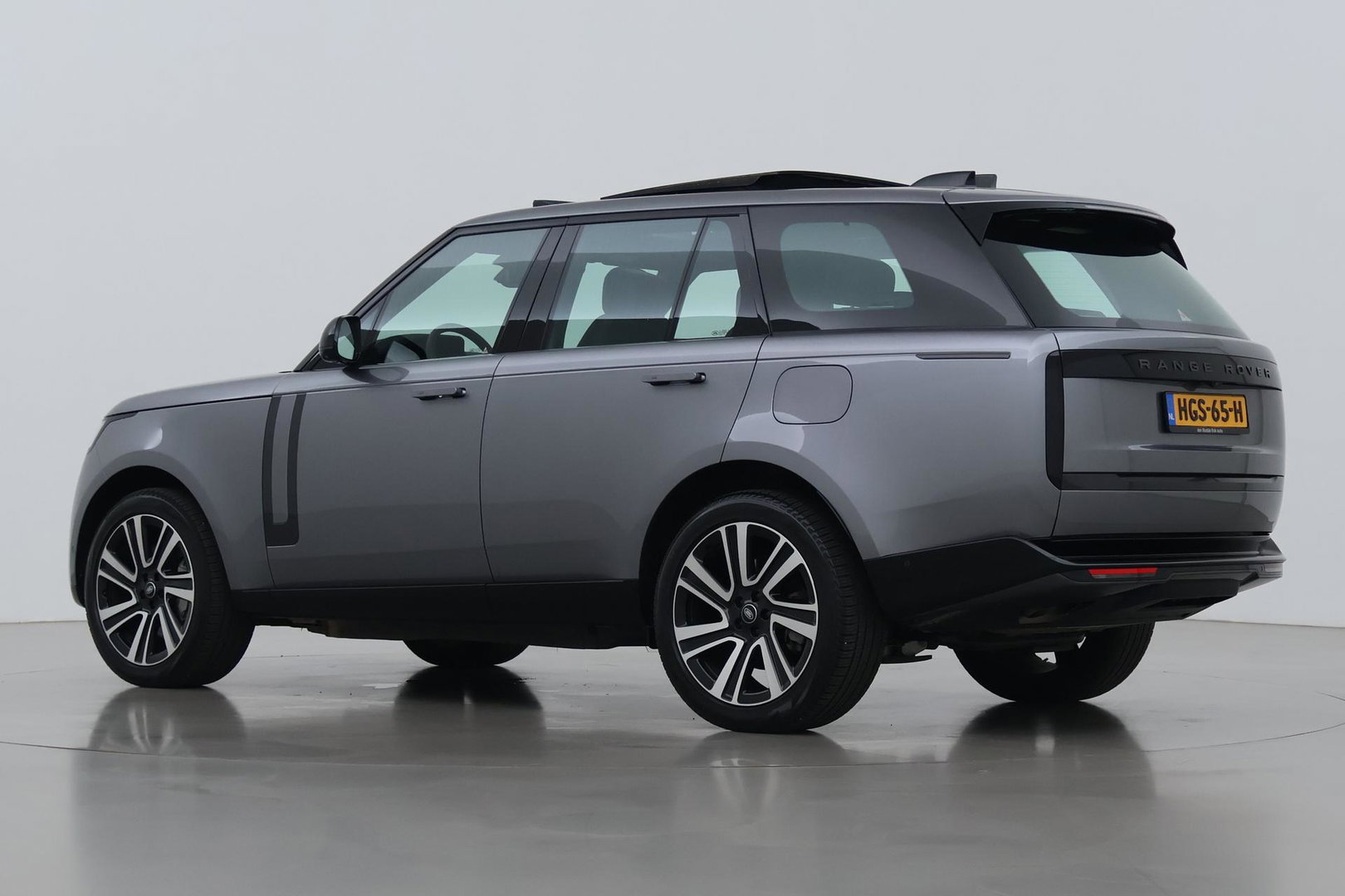 Land Rover Range Rover 3.0 P460e HSE PHEV | Meridian Surround | ClearSight | Trekhaak | Luchtvering | Panoramadak