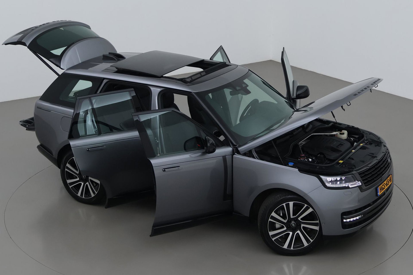 Land Rover Range Rover 3.0 P460e HSE PHEV | Meridian Surround | ClearSight | Trekhaak | Luchtvering | Panoramadak