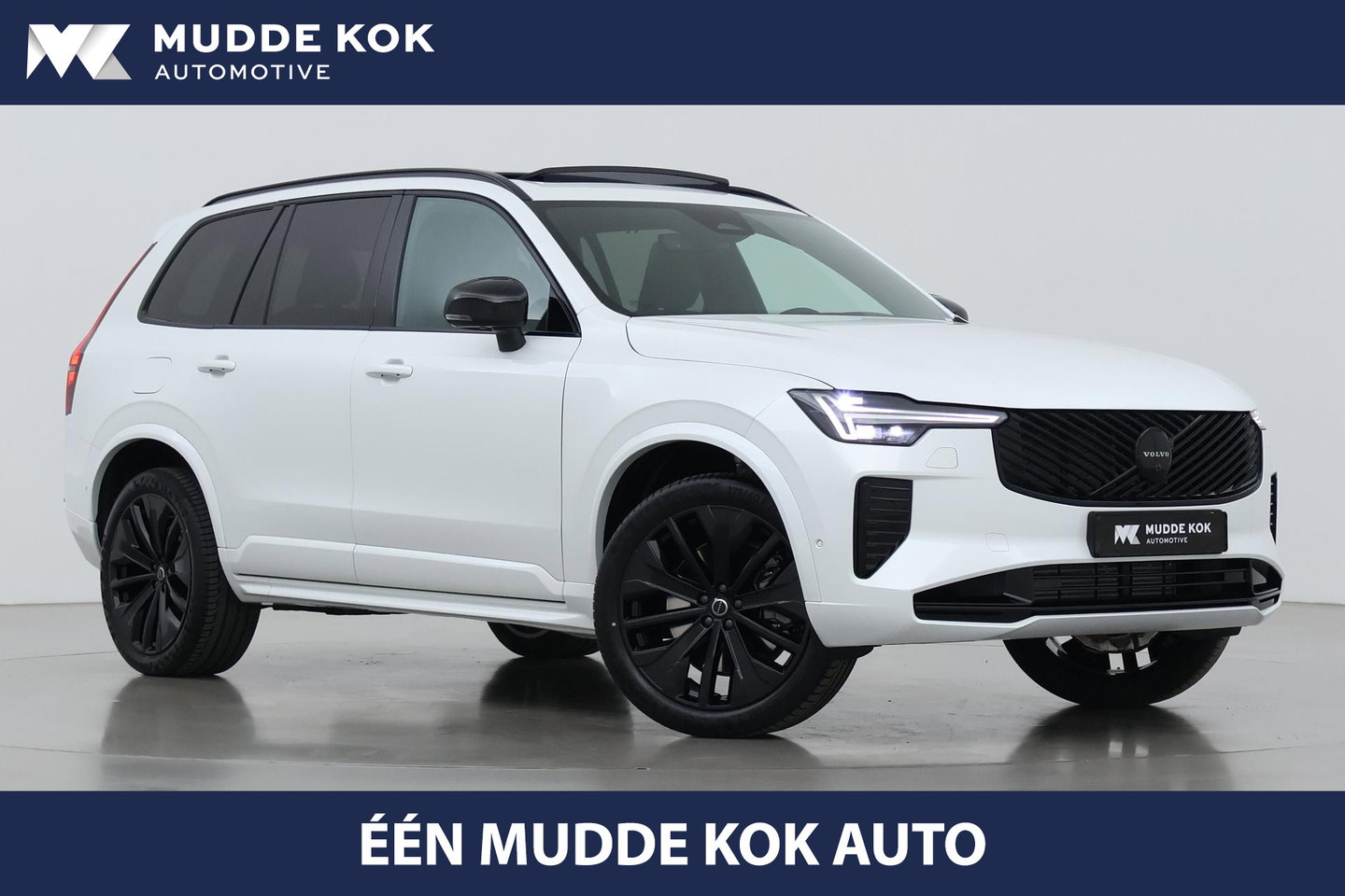 Volvo XC90 T8 Plug-in hybrid Ultra Black Edition | Luchtvering | Trekhaak | Head-Up | 360° Camera | Panoramadak