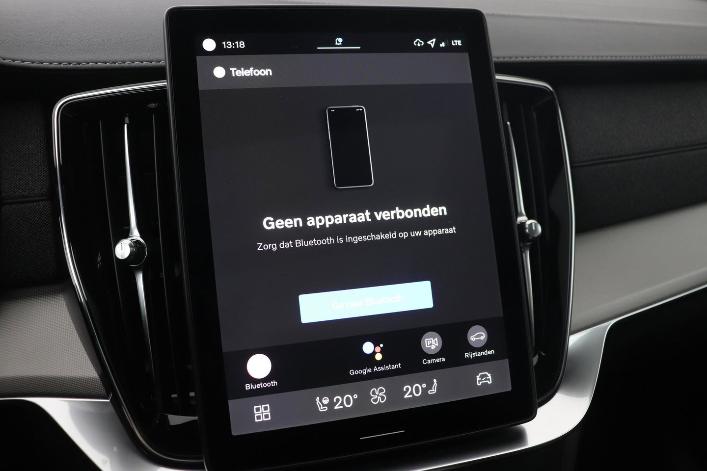 Volvo XC90 T8 Plug-in hybrid Ultra Black Edition | Luchtvering | Trekhaak | Head-Up | 360° Camera | Panoramadak