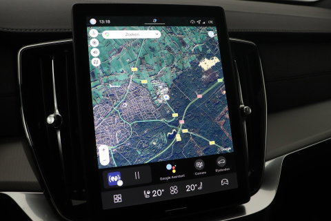 Volvo XC90 T8 Plug-in hybrid Ultra Black Edition | Luchtvering | Trekhaak | Head-Up | 360° Camera | Panoramadak