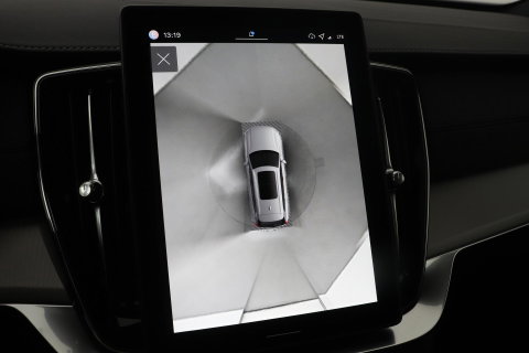 Volvo XC90 T8 Plug-in hybrid Ultra Black Edition | Luchtvering | Trekhaak | Head-Up | 360° Camera | Panoramadak