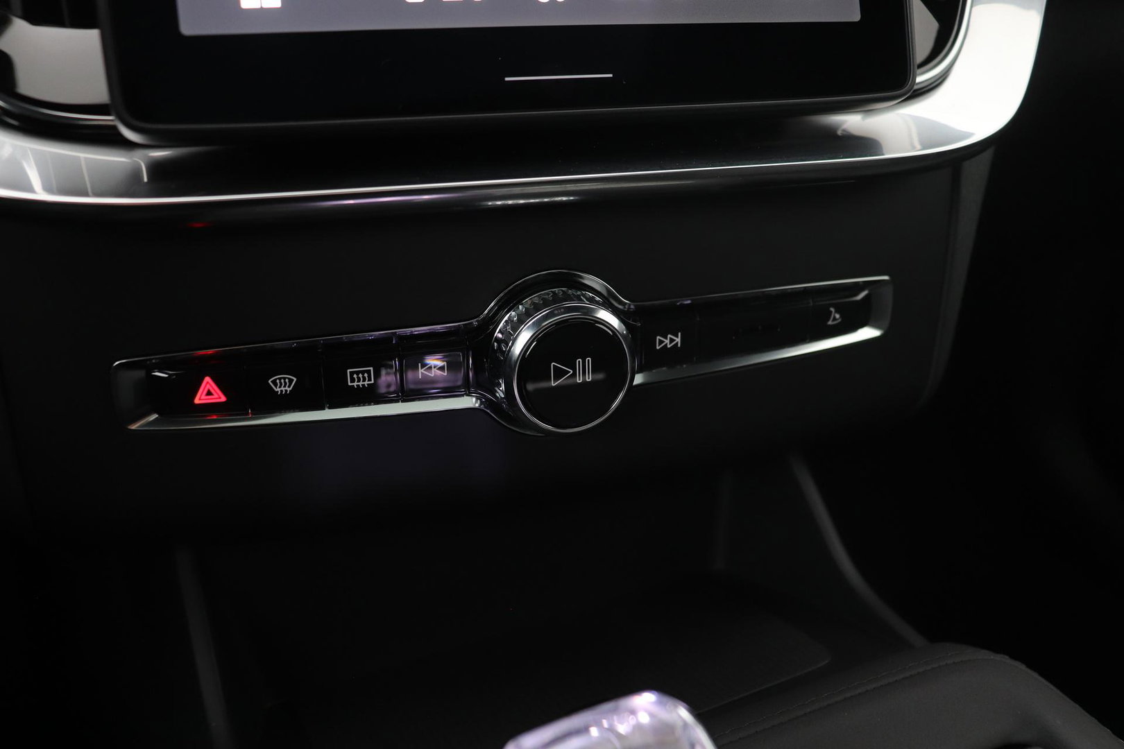 Volvo XC90 T8 Plug-in hybrid Ultra Black Edition | Luchtvering | Trekhaak | Head-Up | 360° Camera | Panoramadak