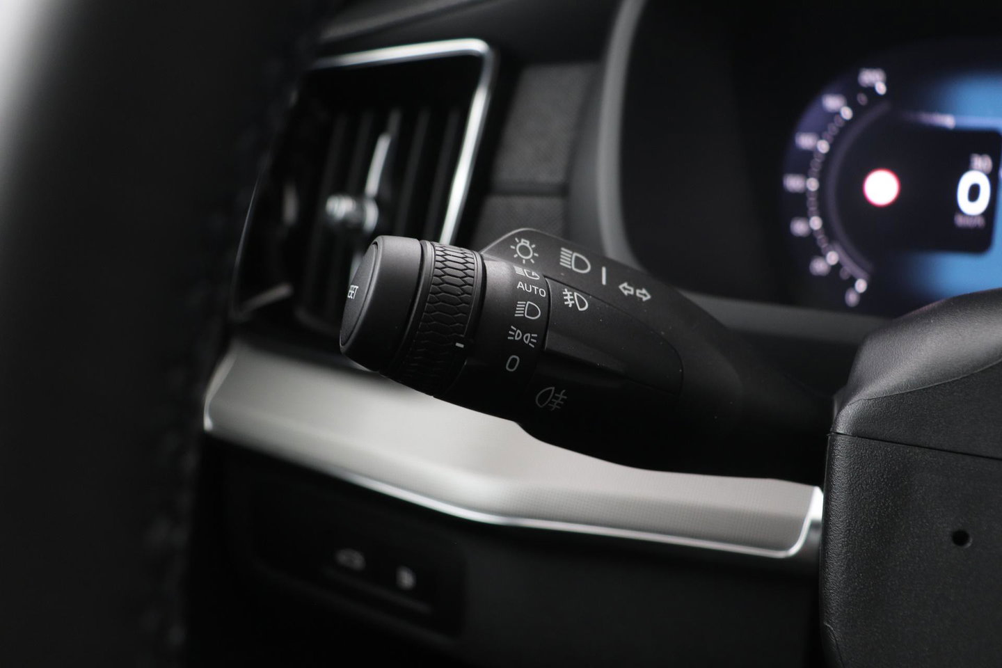 Volvo XC90 T8 Plug-in hybrid Ultra Black Edition | Luchtvering | Trekhaak | Head-Up | 360° Camera | Panoramadak