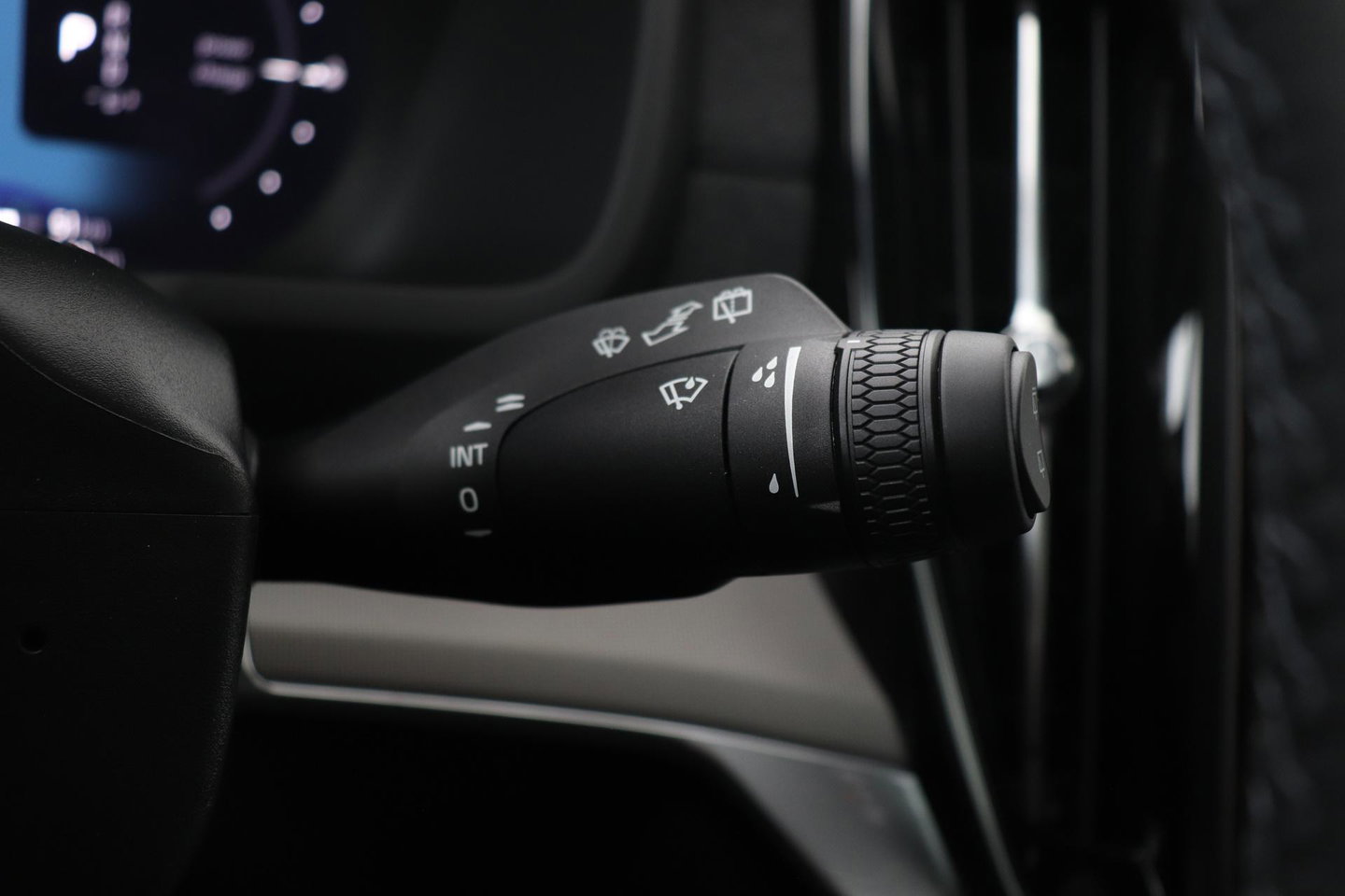 Volvo XC90 T8 Plug-in hybrid Ultra Black Edition | Luchtvering | Trekhaak | Head-Up | 360° Camera | Panoramadak