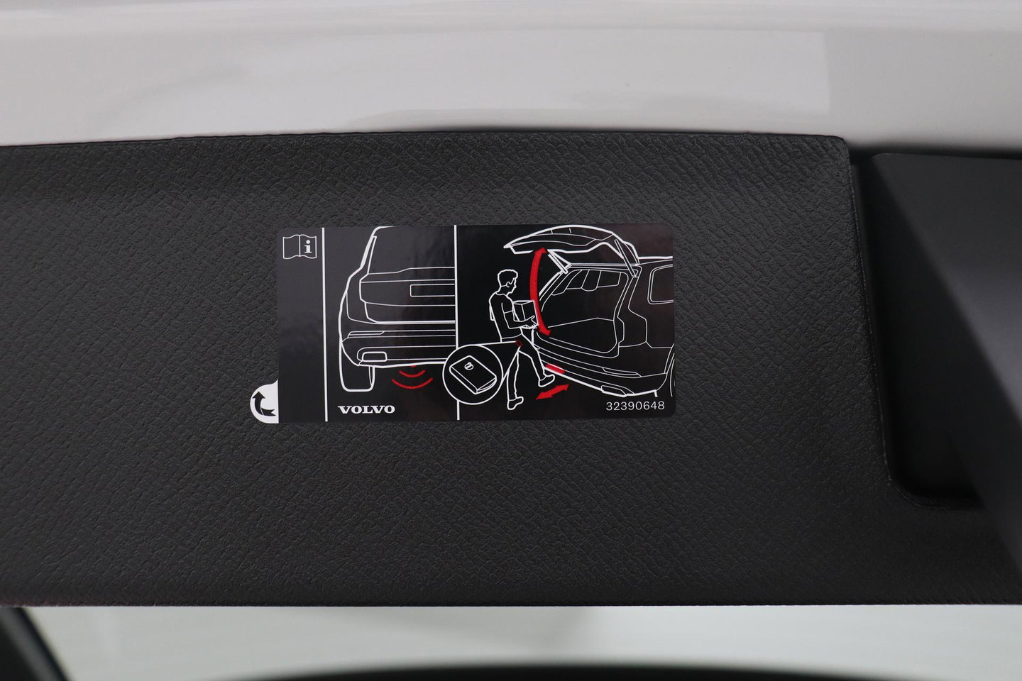 Volvo XC90 T8 Plug-in hybrid Ultra Black Edition | Luchtvering | Trekhaak | Head-Up | 360° Camera | Panoramadak
