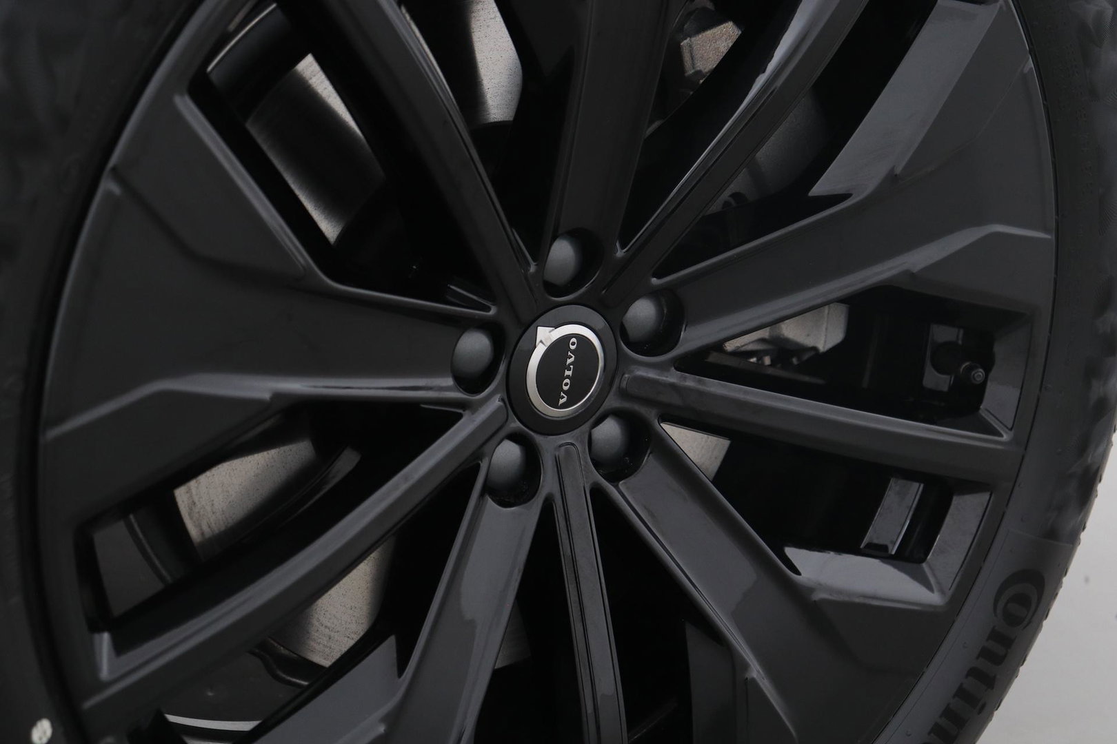 Volvo XC90 T8 Plug-in hybrid Ultra Black Edition | Luchtvering | Trekhaak | Head-Up | 360° Camera | Panoramadak