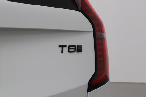 Volvo XC90 T8 Plug-in hybrid Ultra Black Edition | Luchtvering | Trekhaak | Head-Up | 360° Camera | Panoramadak