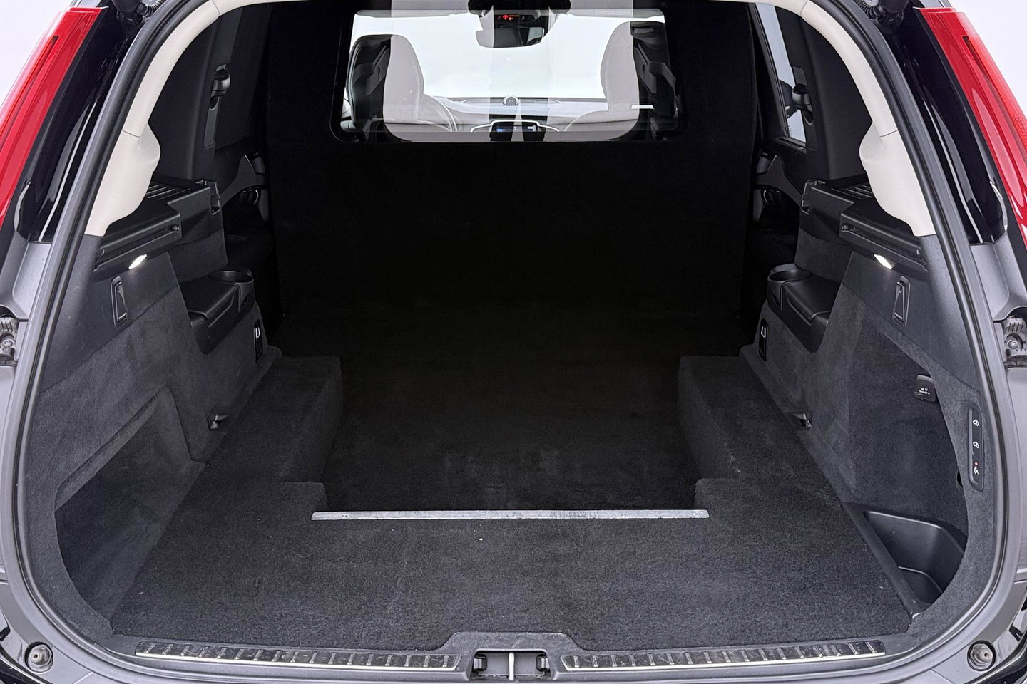 Volvo XC90 2.0 B5 AWD Inscription | GRIJS KENTEKEN | Bowers&Wilkins | Luchtvering | Head-Up | Massage+Ventilatie | Trekhaak