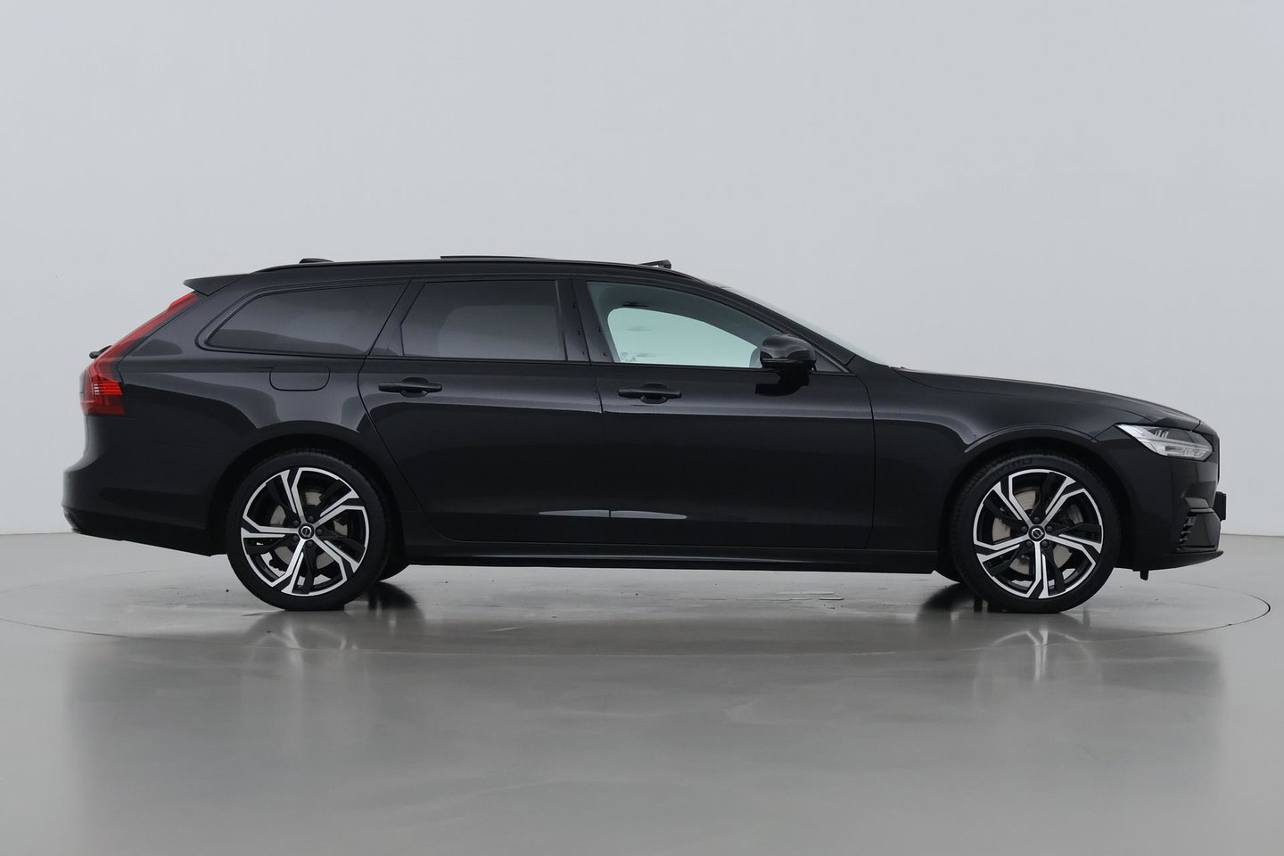 Volvo V90 2.0 T6 AWD R-Design | FACELIFT! | Bowers&Wilkins | Panoramadak | Head-Up | 360° Camera | 19 Inch