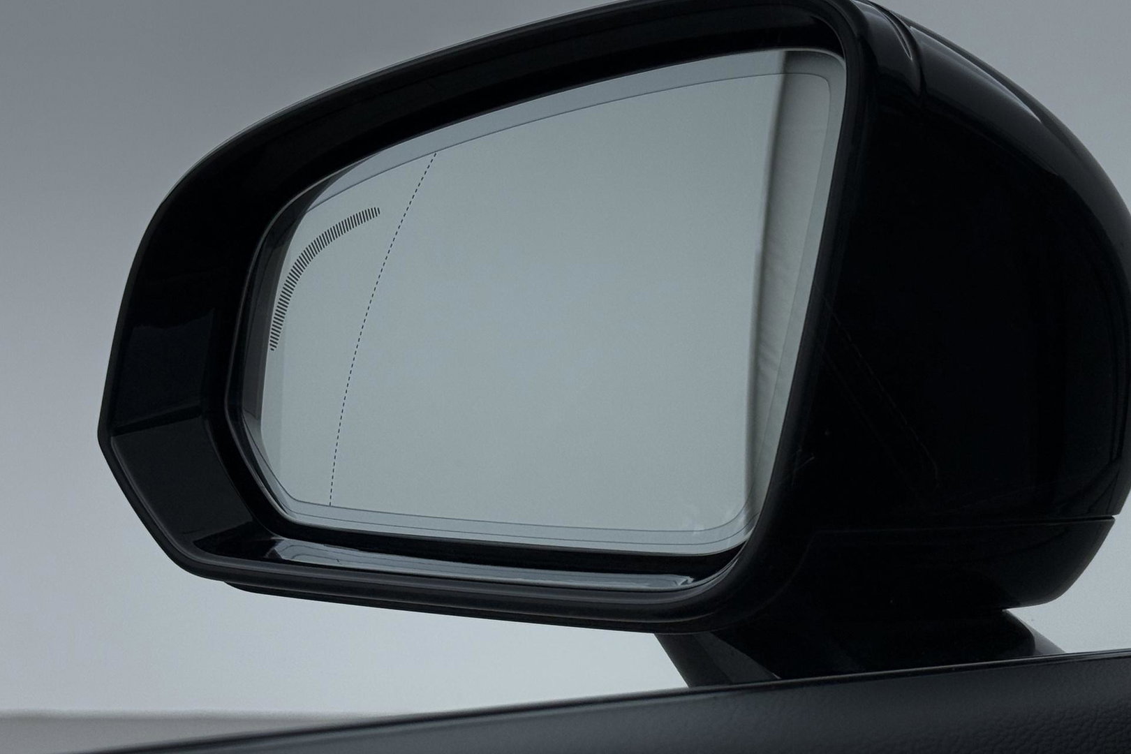 Volvo V90 2.0 T6 AWD R-Design | FACELIFT! | Bowers&Wilkins | Panoramadak | Head-Up | 360° Camera | 19 Inch