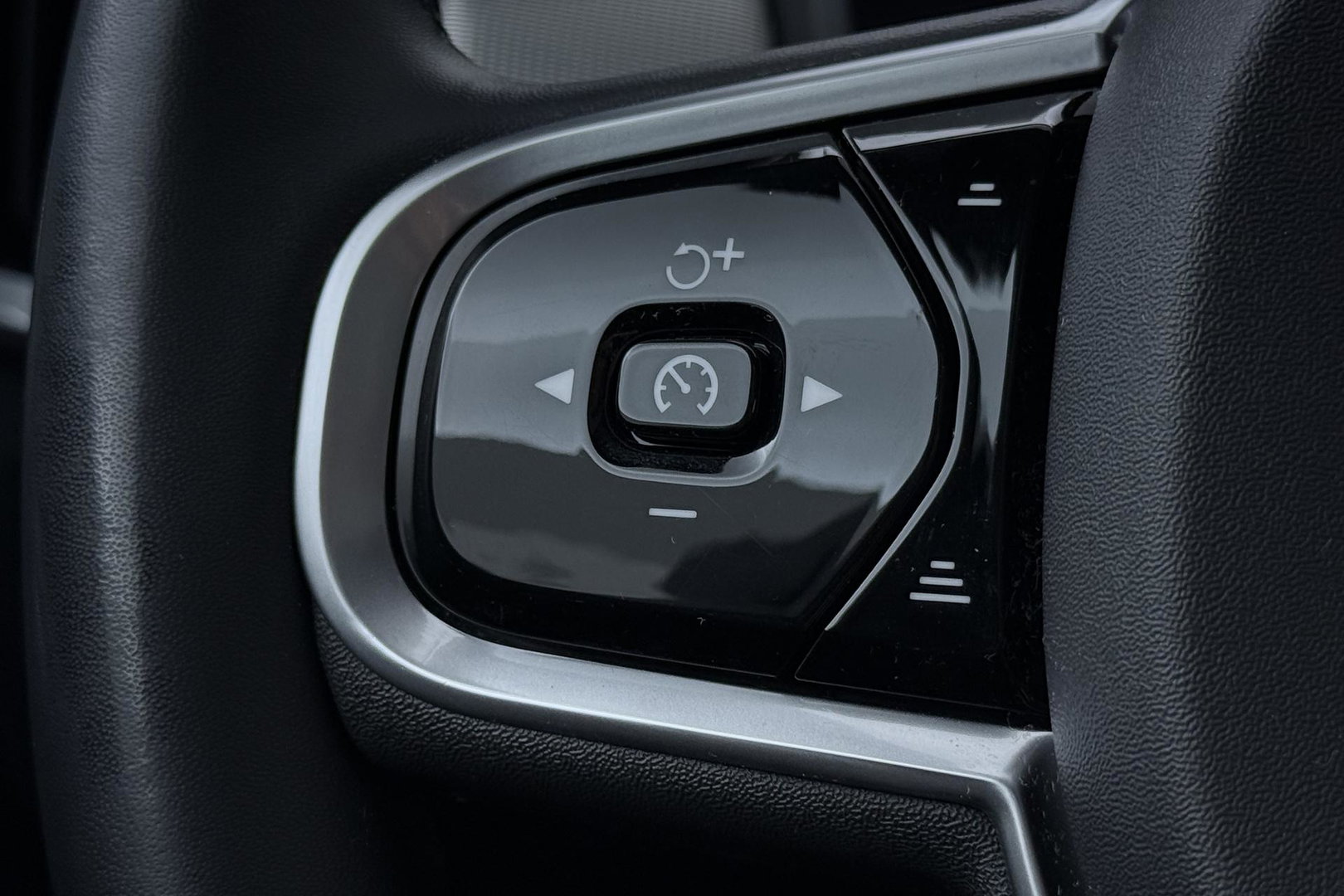 Volvo V90 2.0 T6 AWD R-Design | FACELIFT! | Bowers&Wilkins | Panoramadak | Head-Up | 360° Camera | 19 Inch
