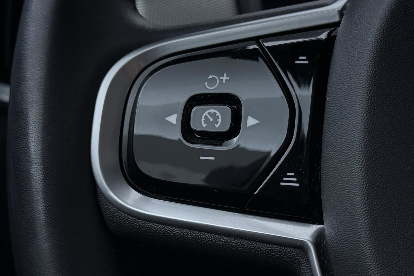 Volvo V90 2.0 T6 AWD R-Design | FACELIFT! | Bowers&Wilkins | Panoramadak | Head-Up | 360° Camera | 19 Inch