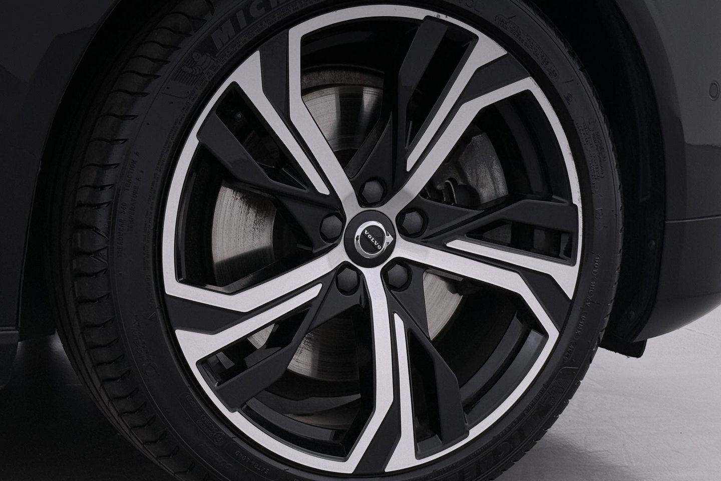 Volvo V90 2.0 T6 AWD R-Design | FACELIFT! | Bowers&Wilkins | Panoramadak | Head-Up | 360° Camera | 19 Inch
