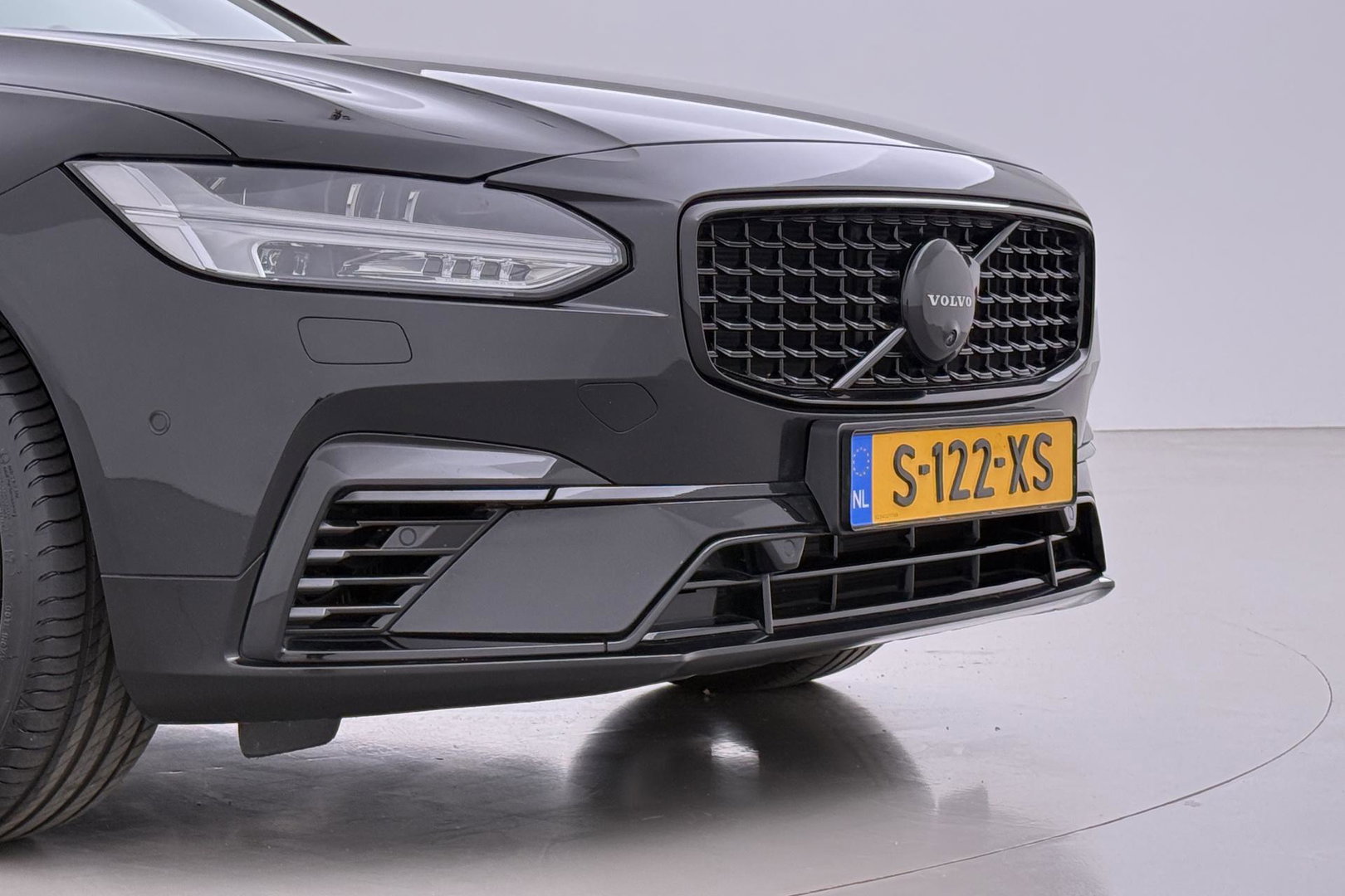 Volvo V90 2.0 T6 AWD R-Design | FACELIFT! | Bowers&Wilkins | Panoramadak | Head-Up | 360° Camera | 19 Inch
