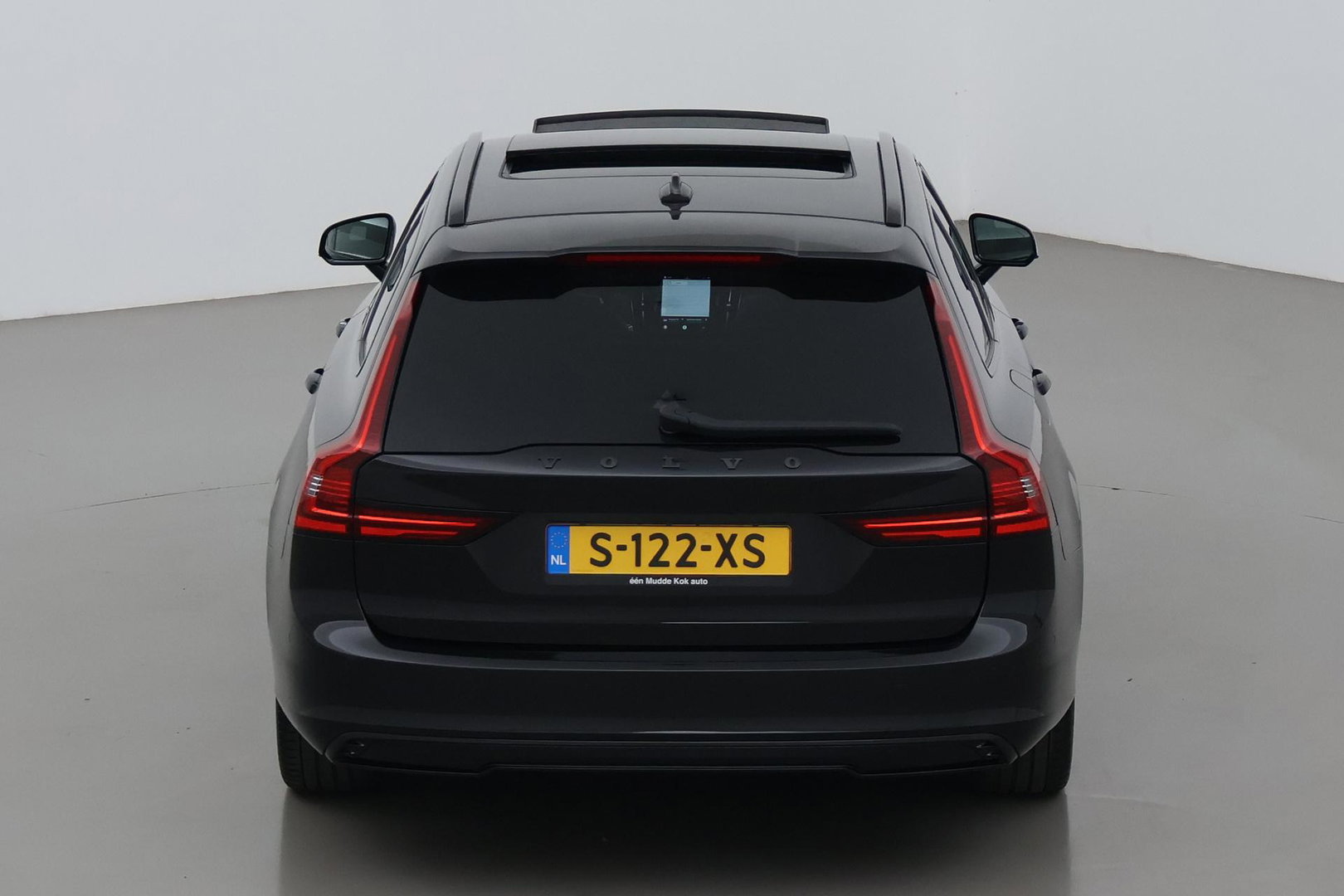 Volvo V90 2.0 T6 AWD R-Design | FACELIFT! | Bowers&Wilkins | Panoramadak | Head-Up | 360° Camera | 19 Inch