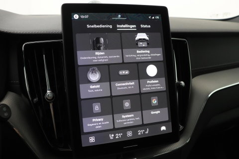 Volvo XC60 T8 Plug-in hybrid Ultra Black Edition | ACC | Panoramadak | Bowers&Wilkins | Head-Up | 360° Camera | Massage+Ventilatie | 21 inch