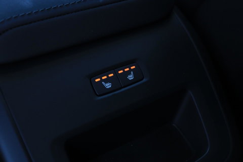Volvo XC60 T8 Plug-in hybrid Ultra Black Edition | ACC | Panoramadak | Bowers&Wilkins | Head-Up | 360° Camera | Massage+Ventilatie | 21 inch