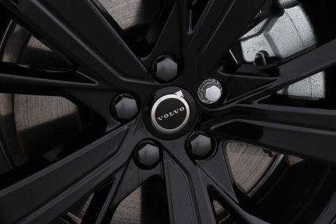 Volvo XC60 T8 Plug-in hybrid Ultra Black Edition | ACC | Panoramadak | Bowers&Wilkins | Head-Up | 360° Camera | Massage+Ventilatie | 21 inch