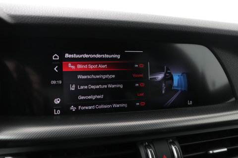 Alfa Romeo Stelvio 2.2 JTD AWD Veloce | Aut | Leder | Camera | 20 Inch | Getint Glas | ACC