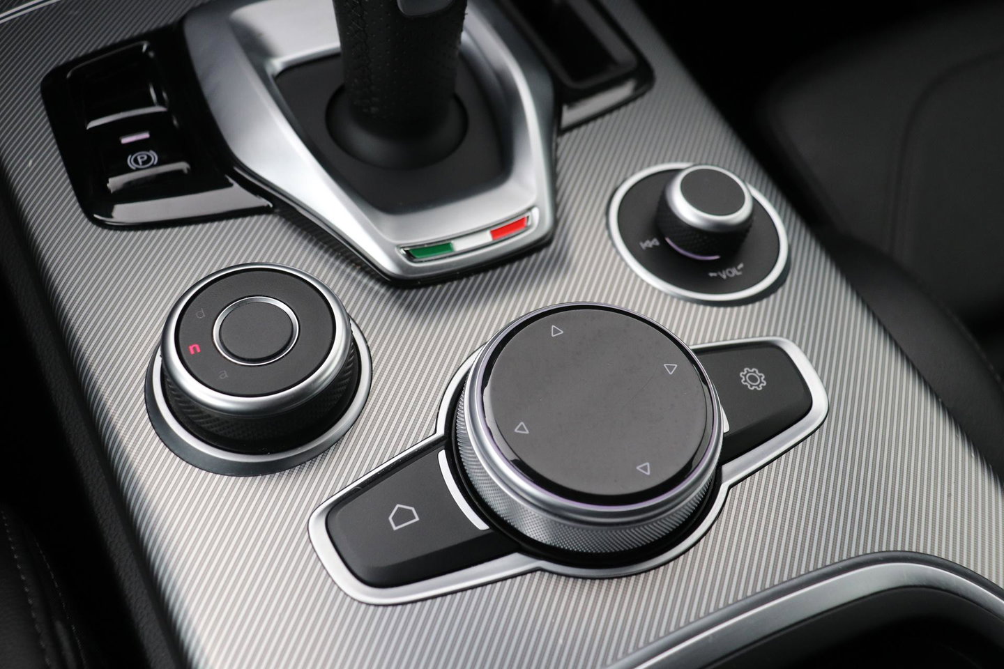 Alfa Romeo Stelvio 2.2 JTD AWD Veloce | Aut | Leder | Camera | 20 Inch | Getint Glas | ACC