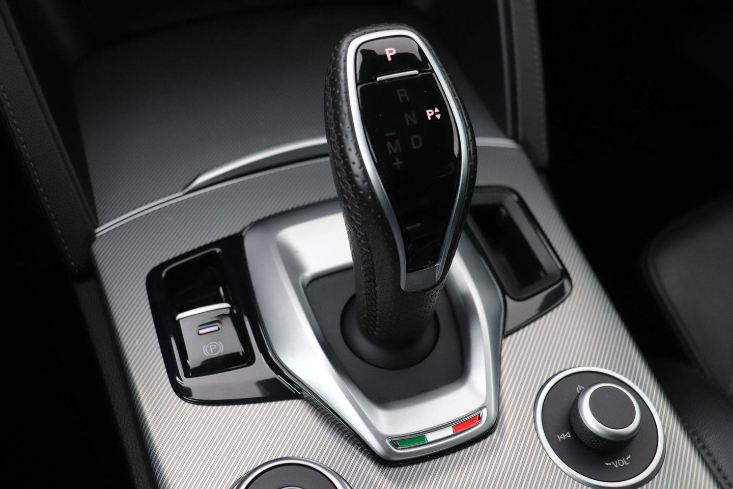 Alfa Romeo Stelvio 2.2 JTD AWD Veloce | Aut | Leder | Camera | 20 Inch | Getint Glas | ACC