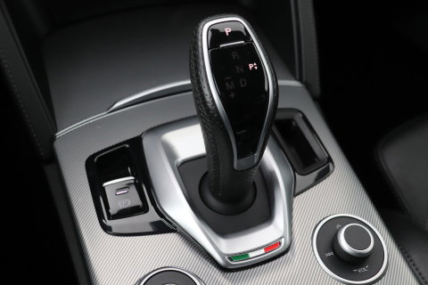 Alfa Romeo Stelvio 2.2 JTD AWD Veloce | Aut | Leder | Camera | 20 Inch | Getint Glas | ACC