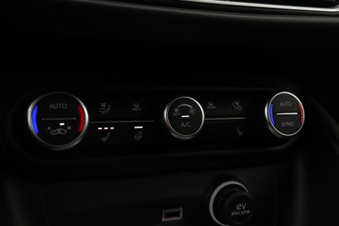 Alfa Romeo Stelvio 2.2 JTD AWD Veloce | Aut | Leder | Camera | 20 Inch | Getint Glas | ACC