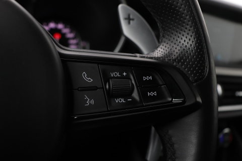 Alfa Romeo Stelvio 2.2 JTD AWD Veloce | Aut | Leder | Camera | 20 Inch | Getint Glas | ACC